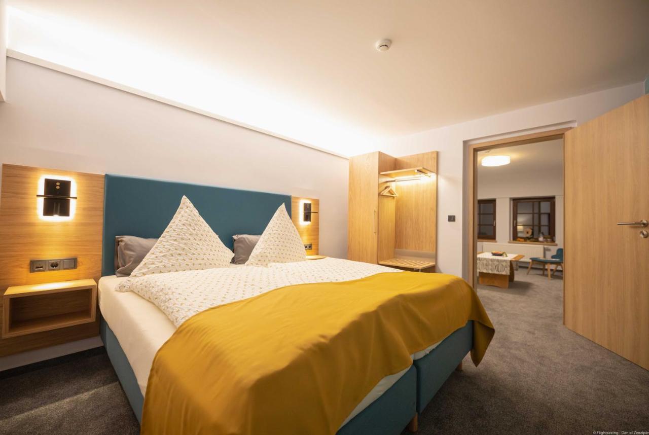 Grubschütz Landhotel Zur Guten Einkehr מראה חיצוני תמונה