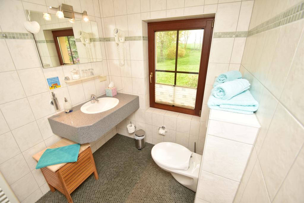 Grubschütz Landhotel Zur Guten Einkehr מראה חיצוני תמונה