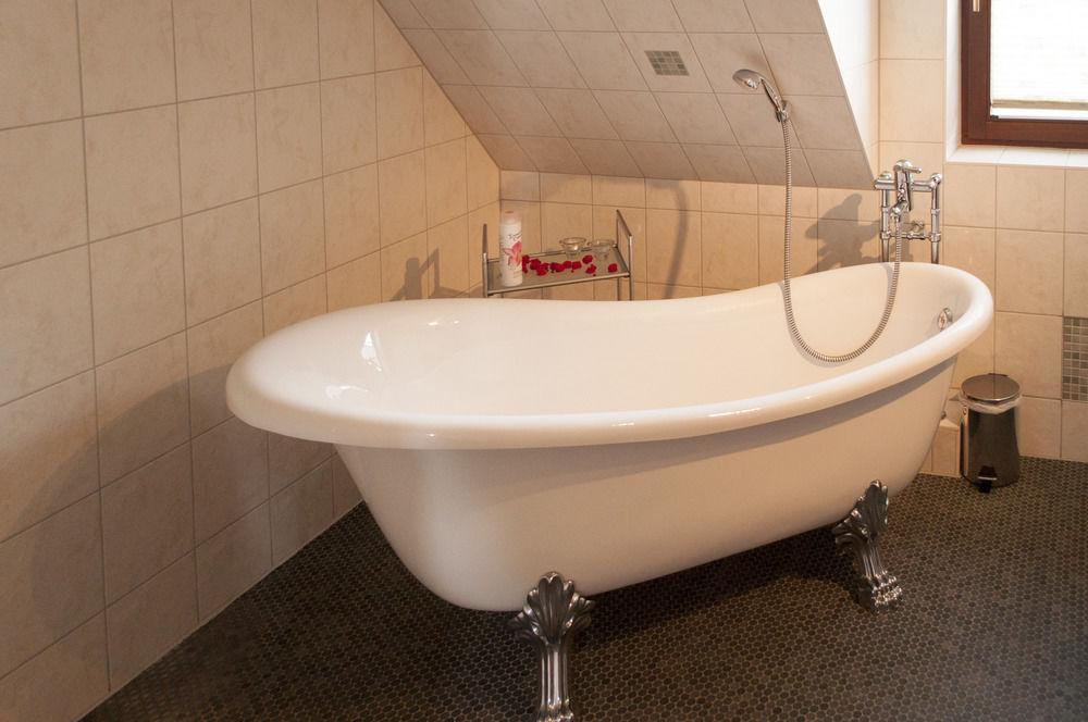 Grubschütz Landhotel Zur Guten Einkehr מראה חיצוני תמונה