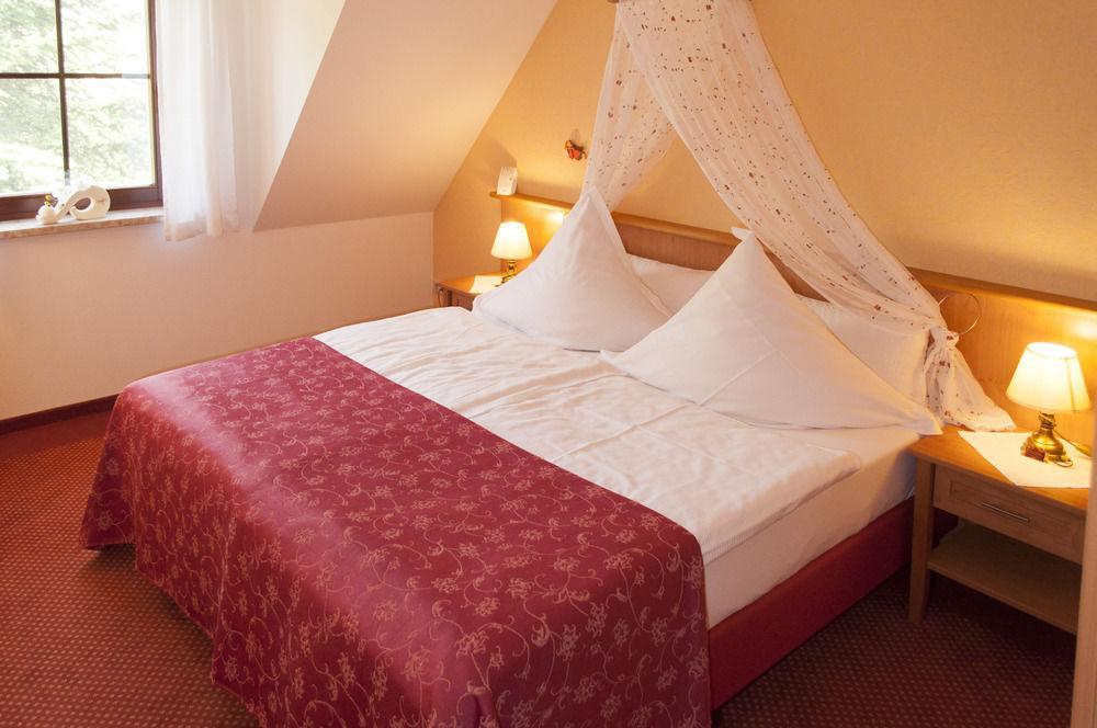 Grubschütz Landhotel Zur Guten Einkehr מראה חיצוני תמונה