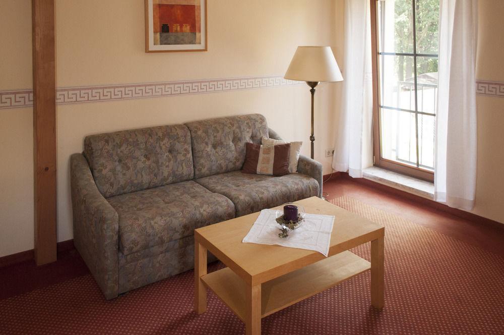 Grubschütz Landhotel Zur Guten Einkehr מראה חיצוני תמונה