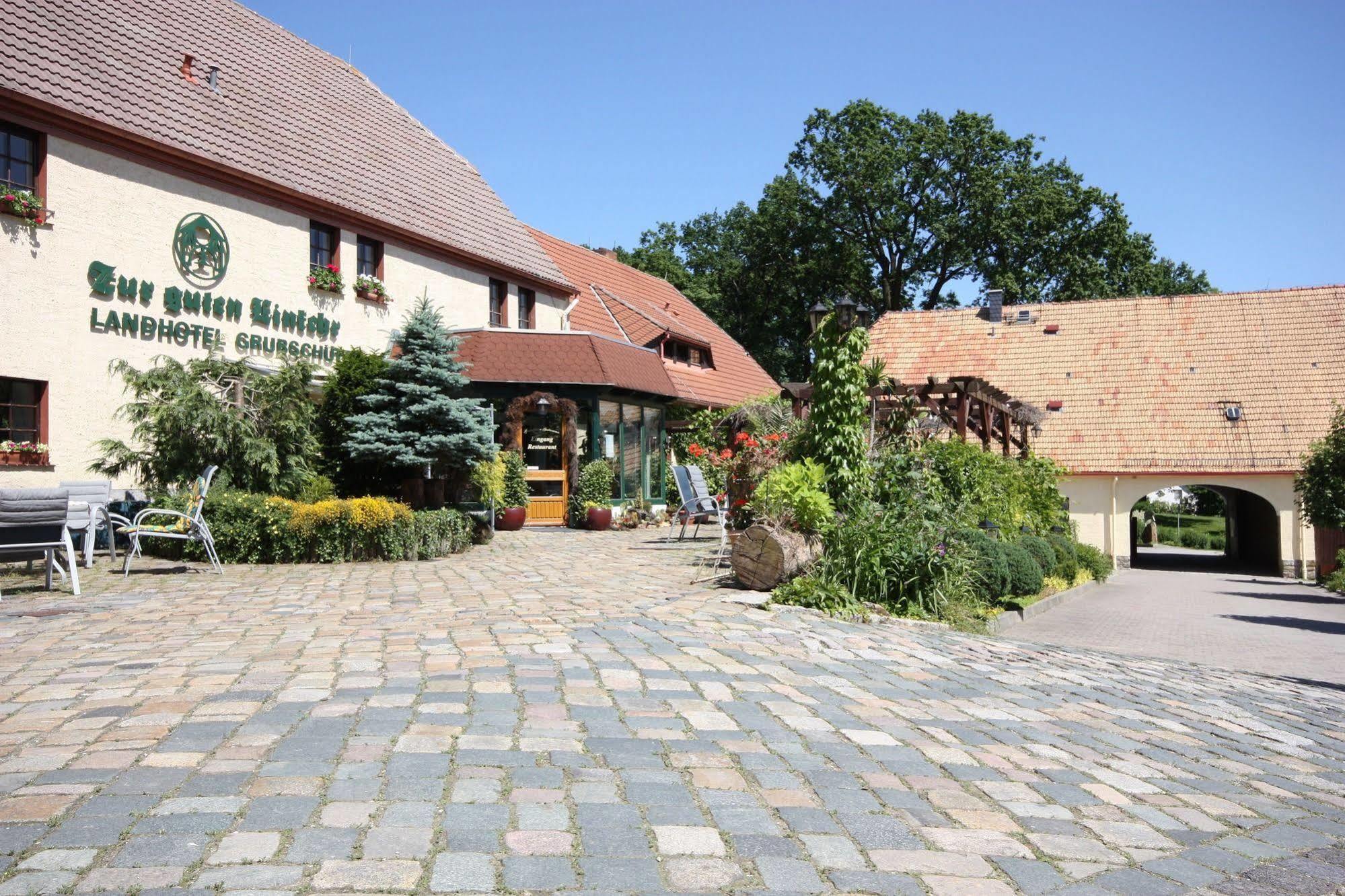 Grubschütz Landhotel Zur Guten Einkehr מראה חיצוני תמונה